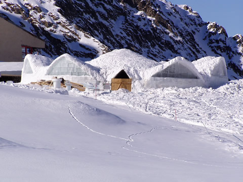 Ice hotel Balea